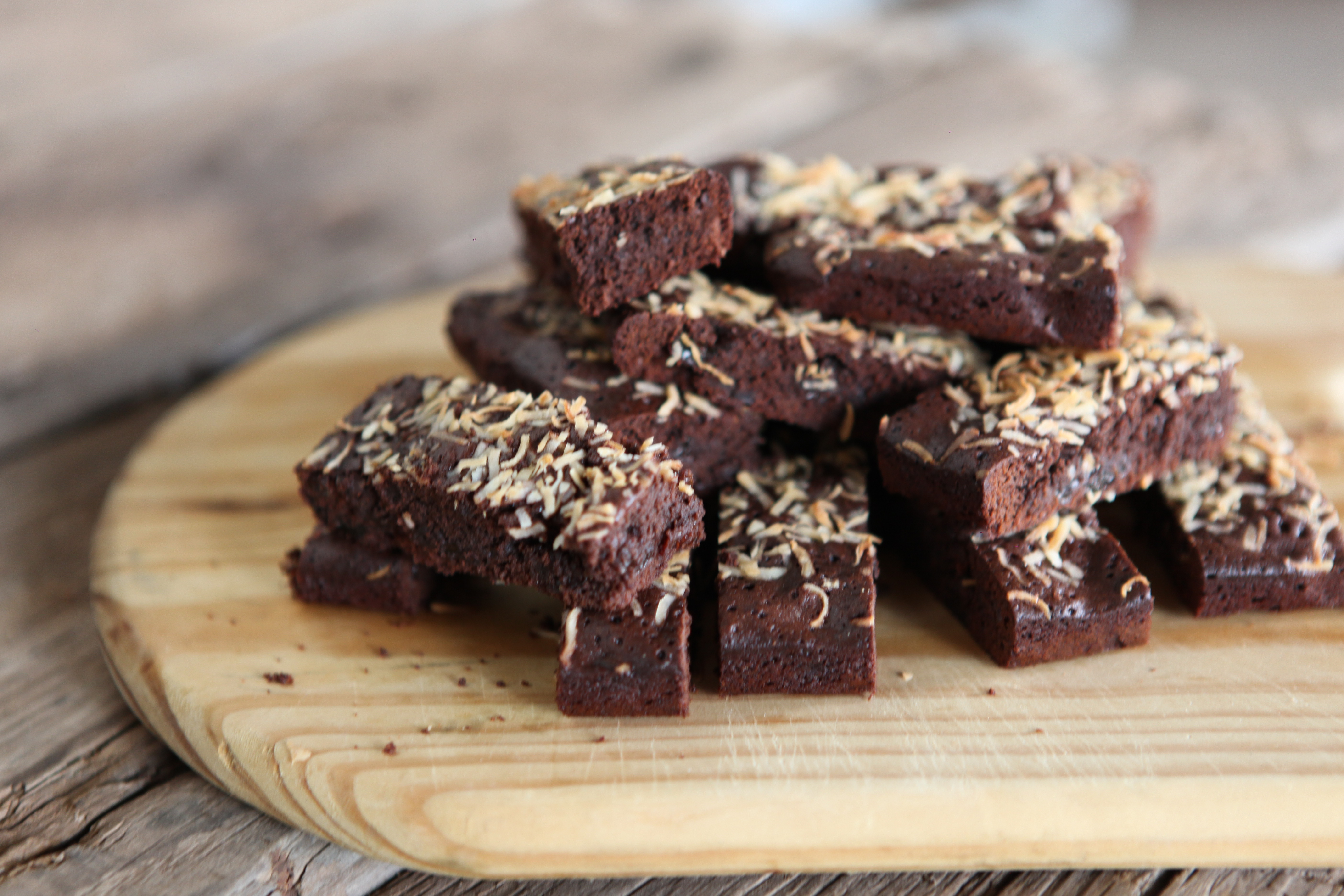 Rum and Raisin Chocolate Brownies - lyndeymilan.com