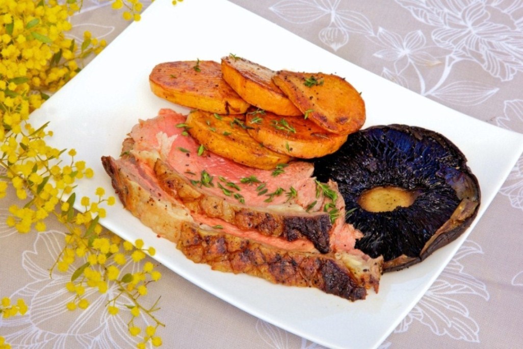 Barbecued Beef Sirloin with Native Flavours