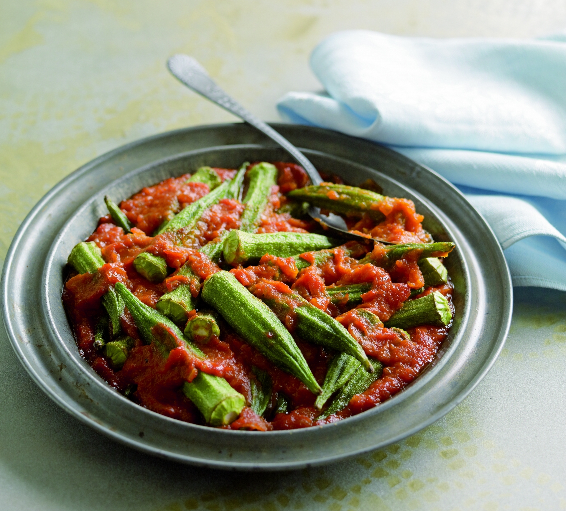Okra Ladthera